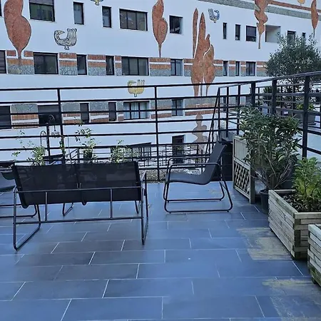 Lägenhet Deluxe Flat With Garden_tirana